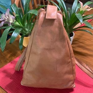 🎒 PELLA STUDIO SHOULDER BAG/BACKPACK